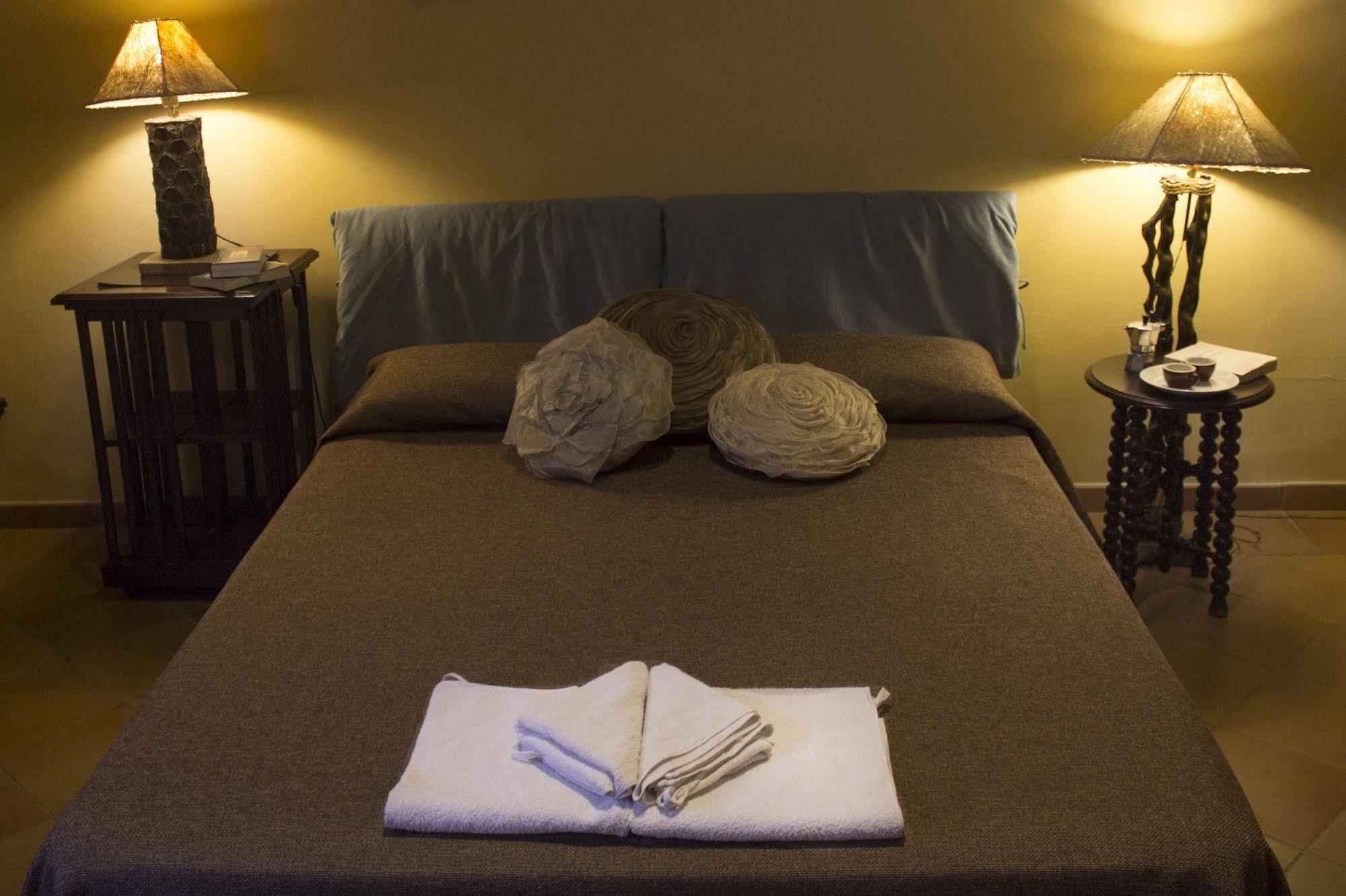 Dimora Dei Giganti Bed & Breakfast Naples Exterior photo