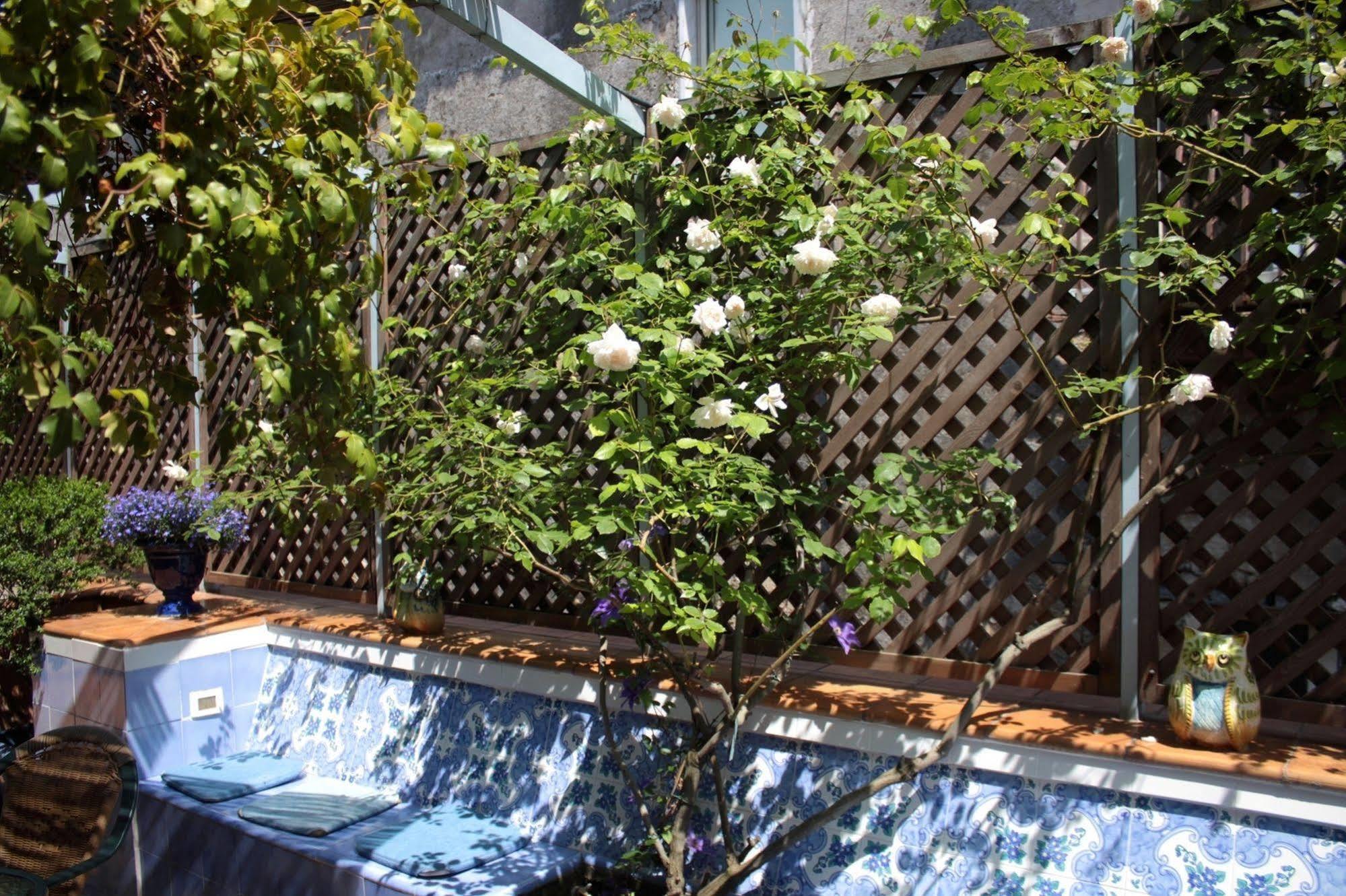 Dimora Dei Giganti Bed & Breakfast Naples Exterior photo