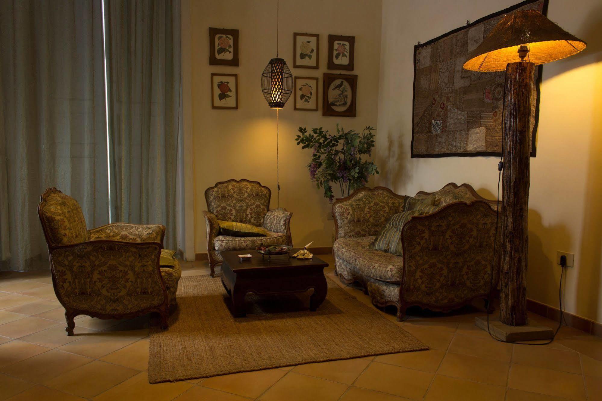 Dimora Dei Giganti Bed & Breakfast Naples Exterior photo